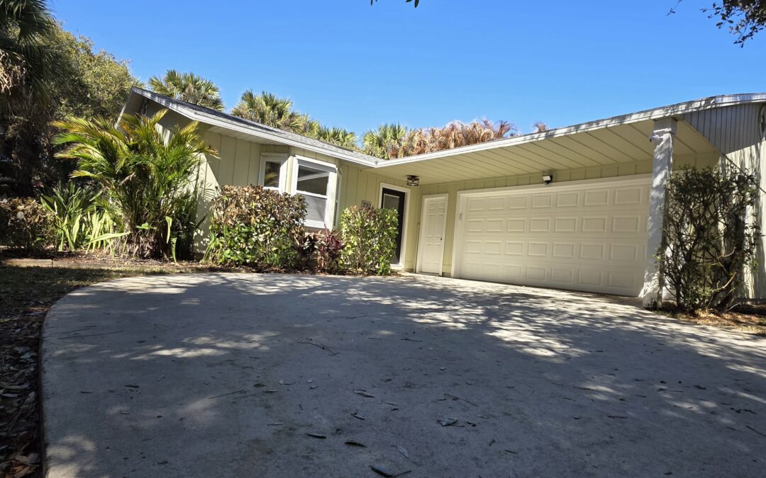 722 Wentworth St, Sebastian, FL 32958